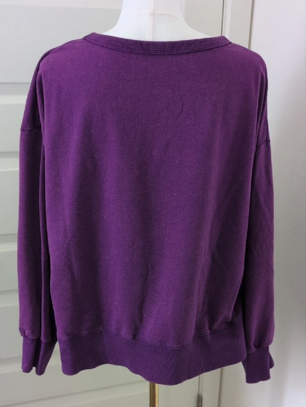 DISNEY Sweatshirt Tomorrowland Dreamer Graphic Purple Lightweight Size XL